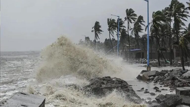 Cyclone Mocha|| কীভাবে শক্তি বাড়াবে মোকা? কোন পথে চালাতে পারে ধ্বংসলীলা? রইল সর্বশেষ আপডেট