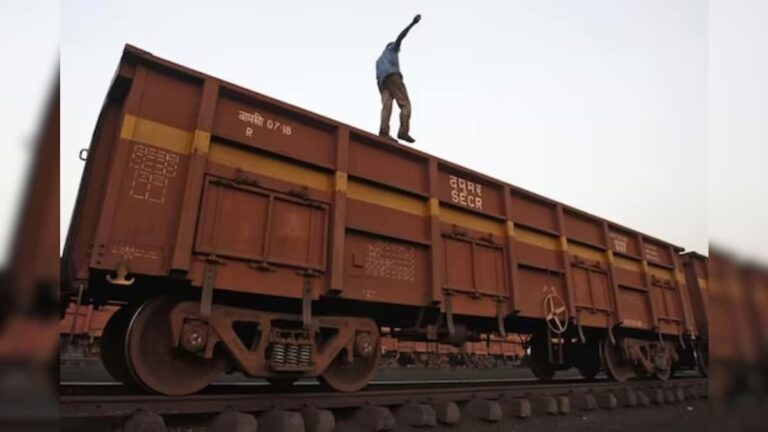পণ্য লোডিং-এর ক্ষেত্রে উত্তর পূর্ব সীমান্ত রেলওয়ে স্থির অগ্রগতি বজায় রেখেছে North Eastern Frontier Railway sees growth in Freight loading