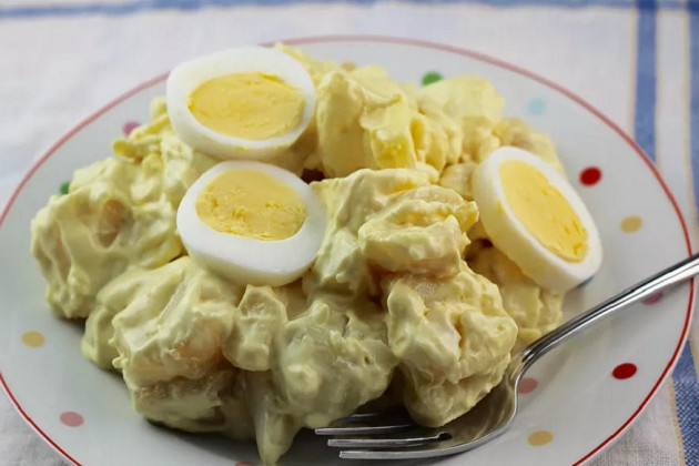 how to make egg potato salad