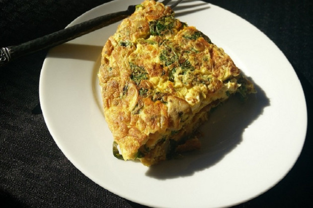 কিমা ওমলেট রেসিপি, keema omlette recipe