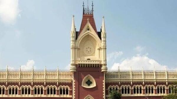 Calcutta High Court: বাঁকুড়ার এডওয়ার্ড মেমোরিয়াল হল বেআইনি দখল মুক্ত করার নির্দেশ দিল হাইকোর্ট