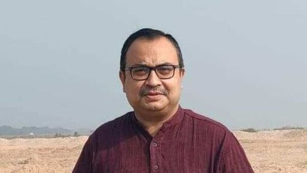 Kunal Ghosh: মুখ্যমন্ত্রীর বিদেশ যাবেন কুণাল, যেতে চেয়ে হাইকোর্টে আবেদন, মত দিতে সময় চাইল CBI