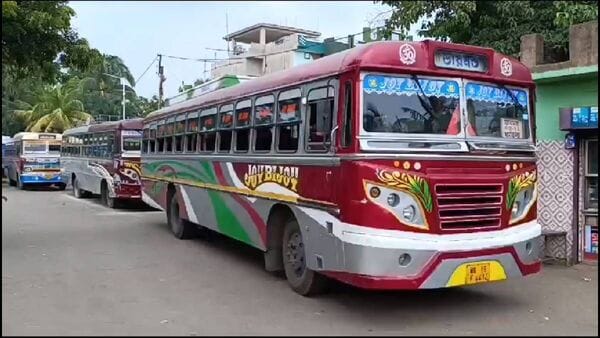 Bus Strike: ডায়মন্ড-সুন্দরবনে অবৈধ যানবাহন বন্ধের দাবিতে ৩ দিনের ধর্মঘট , চরম ভোগান্তি