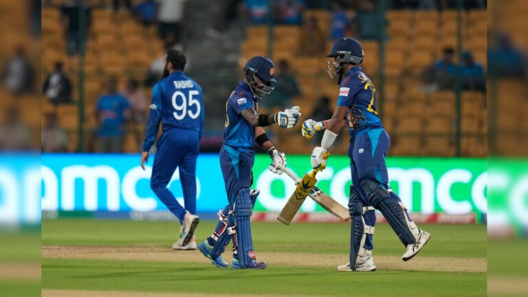 সেমির দৌড় থেকে কার্যত বিদায় ডিফেন্ডিং চ্যাম্পিয়ন ইংল্যান্ডের, ব্যাটে-বলে ব্রিটিশদের দুরমুশ করল শ্রীলঙ্কা ODI World Cup 2023 England vs Sri Lanka Sri Lanka Beat England by 8 Wickets in ICC World Cup 2023 sup