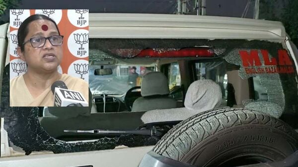 Srirupa Mitra Chowdhury: BJP বিধায়কের গাড়ির পিছনে TMC নেতার ভাইয়ের মোটর সাইকেলের ধাক্কা, থানায় হল অভিযোগ