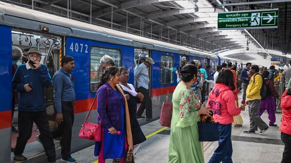 Kolkata metro service on Bhai Phonta: ভাইফোঁটায় খুব সকালে মেট্রো ধরবেন বা অনেকটা রাতে? কতক্ষণ চলবে? দেখুন টাইমটেবিল