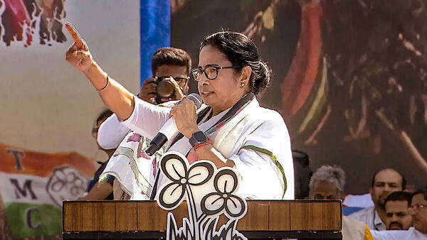 TMC Candidates for Lok Sabha Vote: ‘একা লড়বে তৃণমূল’, বললেন মমতা, ৪২ আসনের প্রার্থীর নাম ঘোষণা অভিষেকের