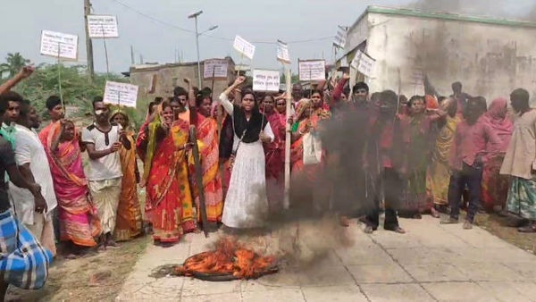 Sandeshkhali Update: পর পর ৩ দিন, সন্দেশখালিতে তৃণমূলের বিরুদ্ধে ফের জ্বলল ক্ষোভের আগুন