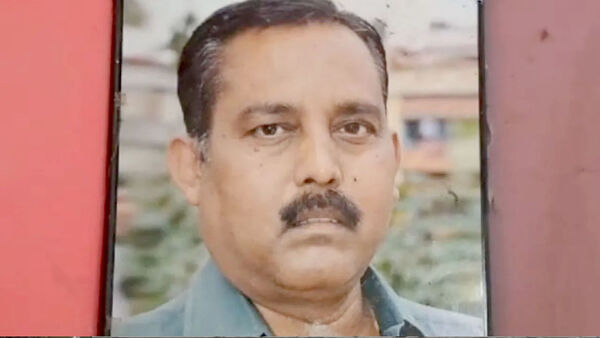 Balurghat TMC Councillor death: দিনভর নিখোঁজ থাকার পর রেল লাইনের পাশে উদ্ধার তৃণমূল নেতার ৩ টুকরো দেহ