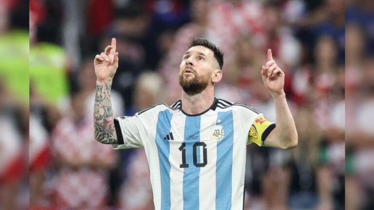 গোল করার পর মেসির ট্রেডমার্ক সেলিব্রেশন, কাকে গোল উৎসর্গ করেন বিশ্বজয়ী Lionel Messi Birthday Meaning of Messis trademark point sky celebration Argentina legend dedicate to whom after scoring sup