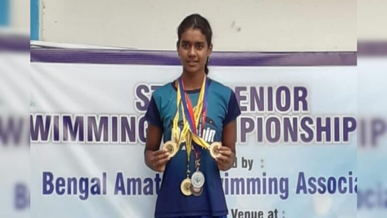 Ananya Jana of Mahishadal won five medals in state level swimming competition