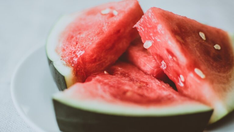 Benefits Of Watermelon Juice: অ্যাসিডিটি কমাতে তরমুজের রস খাওয়া কি উচিত? | Benefits Of Watermelon Juice: গ্যাস, অম্বল কমাতে তরমুজের রস খেতে পারেন