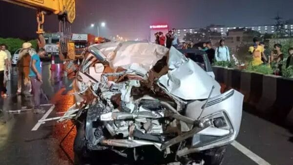 Accident in National Highway: রাতের অন্ধকারে ভয়াবহ দুর্ঘটনা জাতীয় সড়কে, মৃত্যু দুই মহিলা সহ ৩ জনের
