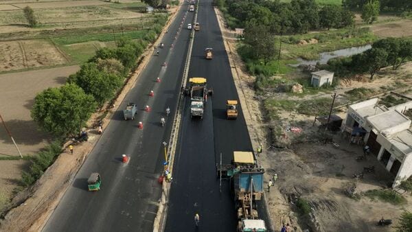 Expressway construction: একাধিক এক্সপ্রেসওয়ে হওয়ার পথে কাঁটা জমির জবরদখল, সমস্যা মেটাতে সক্রিয় হল নবান্ন