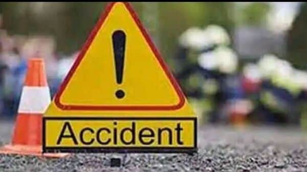 Road accident: কালিম্পংয়ে নিয়ন্ত্রণ হারিয়ে ৪০০ ফুট নিচে তিস্তায় পড়ে গেল গাড়ি, মৃত ২
