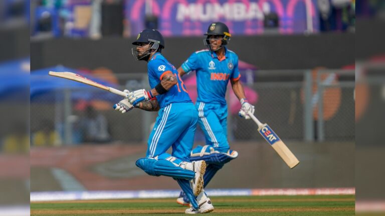 বিরাট কোহলি-শুভমান গিলের অনবদ্য ব্যাটিং, ওয়াংখেড়েতে বড় রানের পথে ভারত ICC World Cup 2023 India vs Sri Lanka Live Updates Virat Kohli Shubman Gill Scored Half Century Indian Team Looking for Big Score in IND vs SL match in ODI World Cup 2023 sup