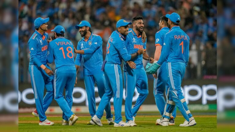 শামি-সিরাজের আগুনে স্পেলে ঐতিহাসিক জয়, শ্রীলঙ্কাকে উড়িয়ে বিশ্বকাপের সেমিফাইনালে ভারত ICC World Cup 2023 India vs Sri Lanka India Beat Sri Lanka by 302 runs and qualify for semifinal of ODI World Cup 2023 sup