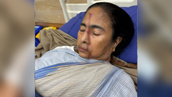 Mamata Banerjee health update: রক্তপাত বন্ধ হয়েছে, ভয়ের কিছু নেই বলেছেন চিকিৎসকরা, বললেন মমতার ভাই কার্তিক