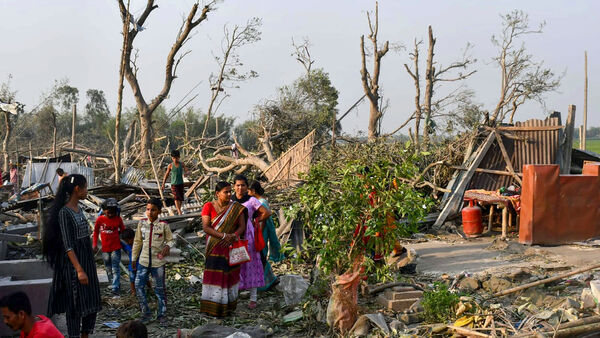 North Bengal Tornado Compensation: টর্নেডোর ক্ষতিপূরণের অঙ্কে ‘হেরফের’ ১ লাখের! এই কারণেই মেলেনি কমিশনের অনুমতি?